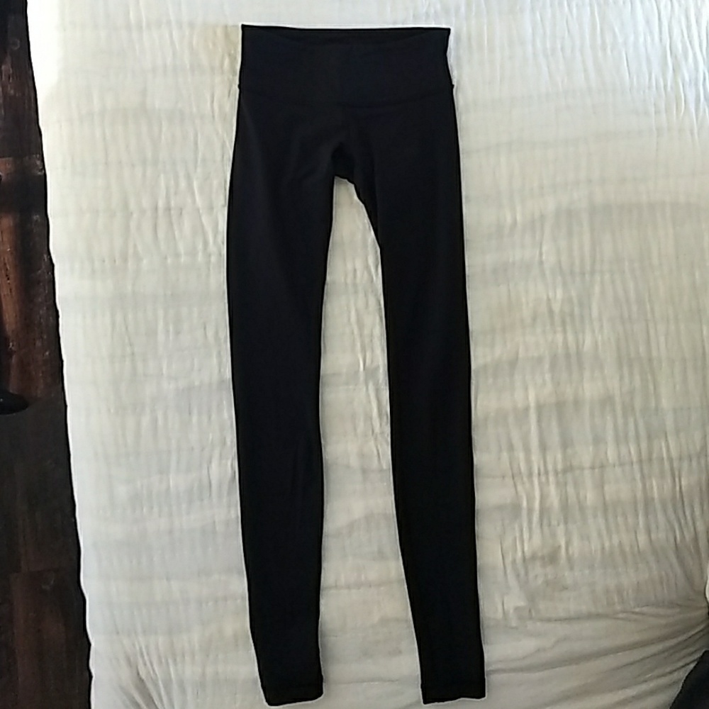 Lululemon black skinny leggings size 4